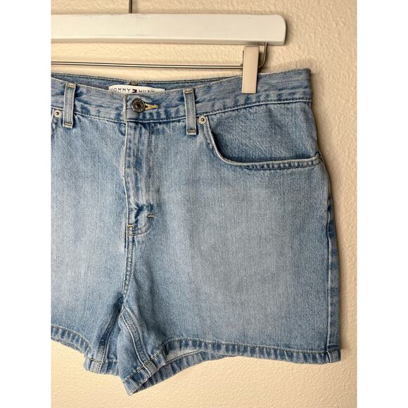 TOMMY HILFIGER JEANS Women’s Light Wash Jean Shorts Size 12 - Picture 5 of 5